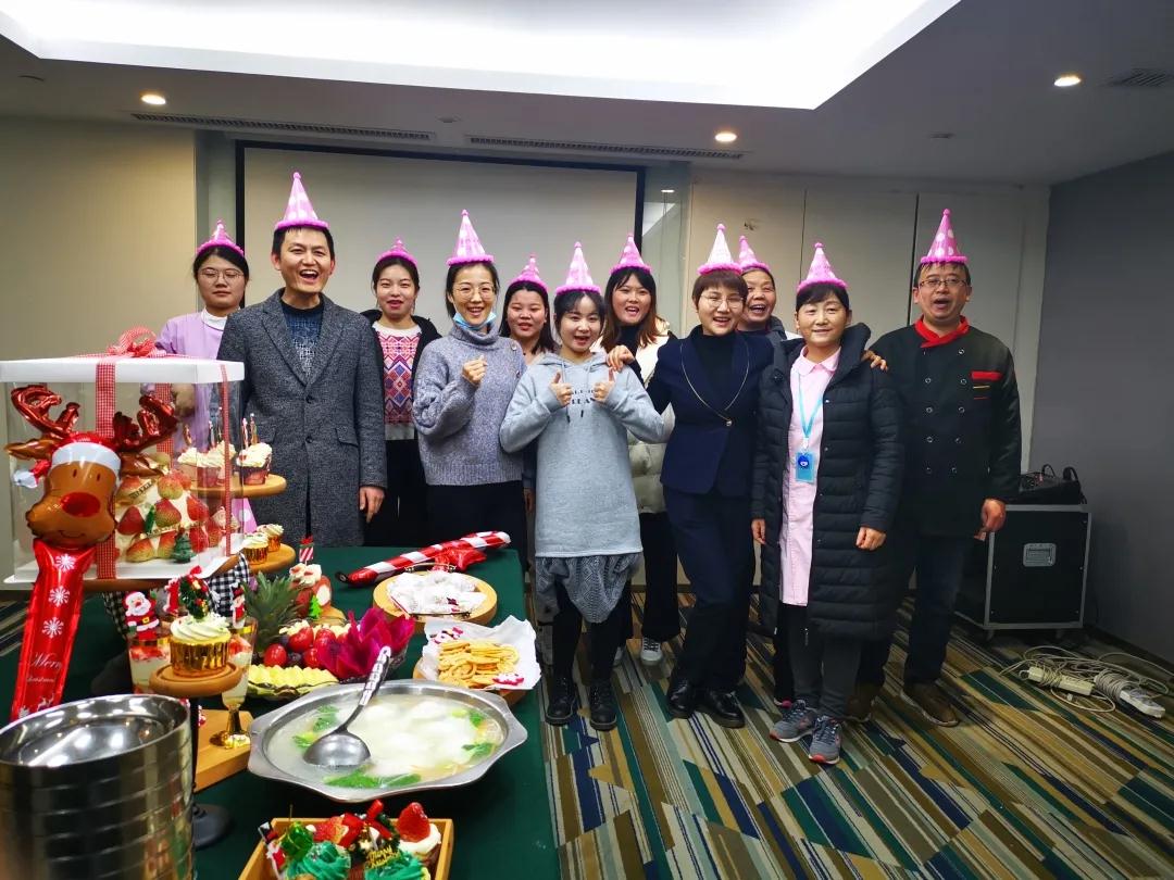 當(dāng)生日會遇上圣誕節(jié)丨九喜“誕”愿有你，不負(fù)時光